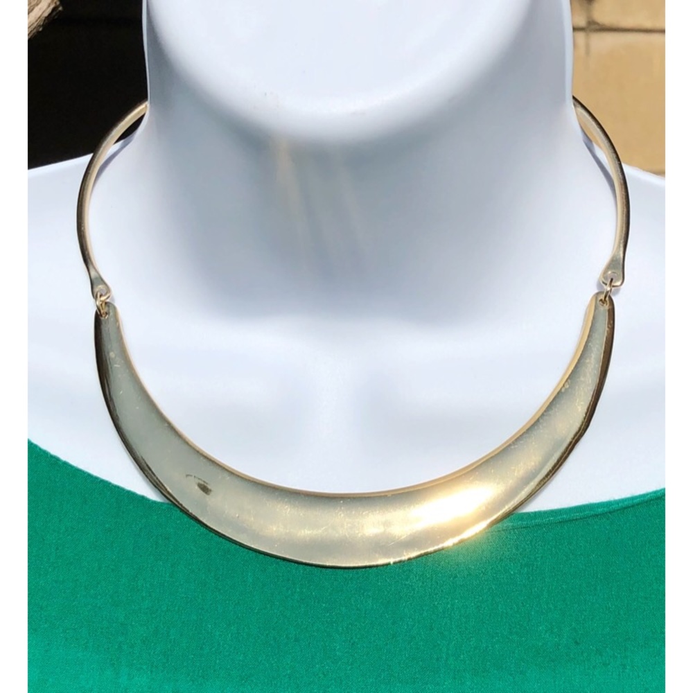 *3 for $20* Gold metal collar necklace.